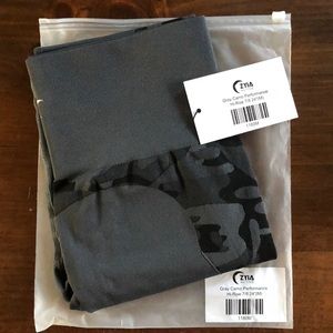 Medium Zyia Grey Camo Performance leggings